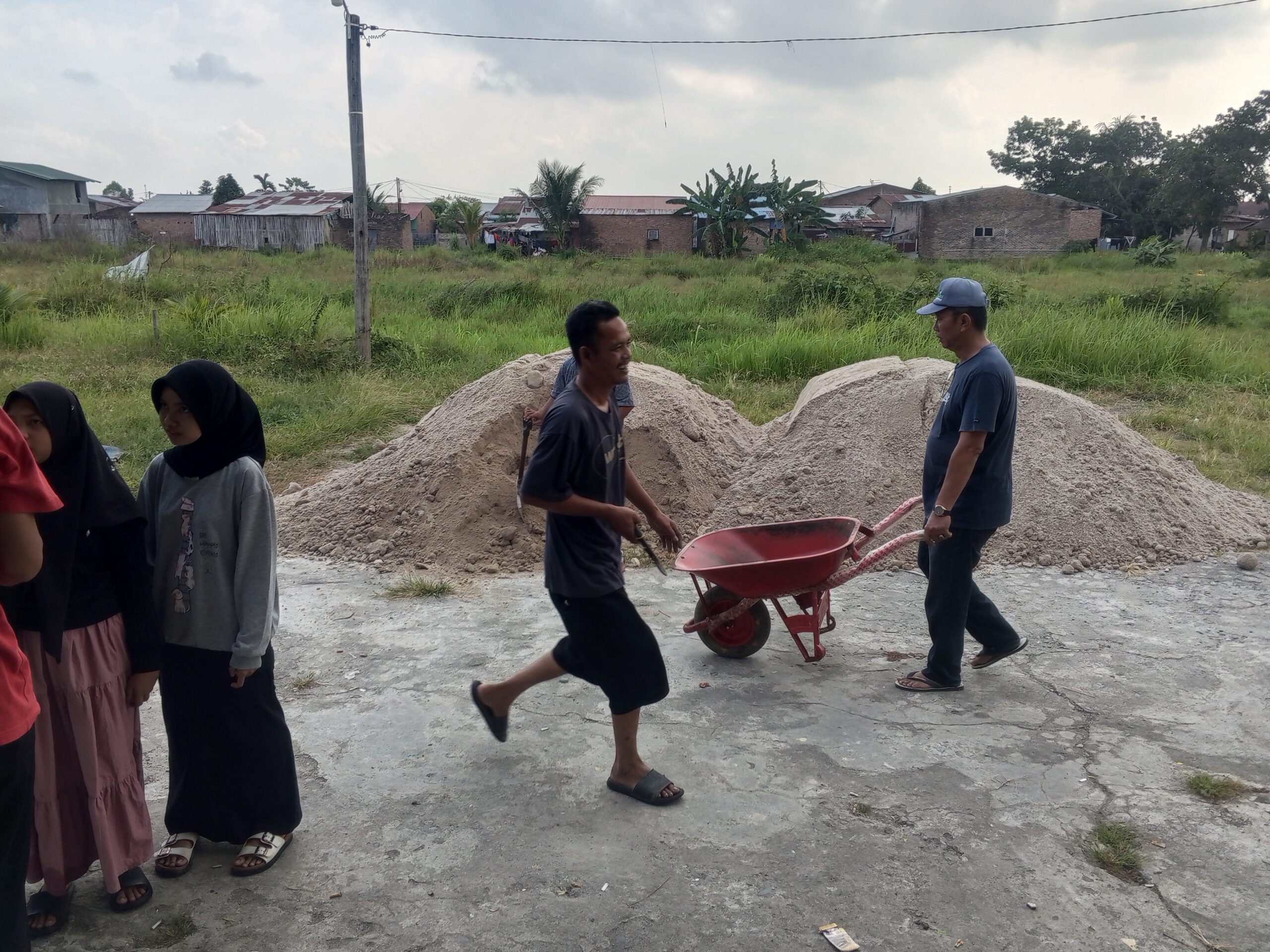 BKM Mesjid Alfalah Gelar Gotong Royong Sambut Ramadhan 1447 H