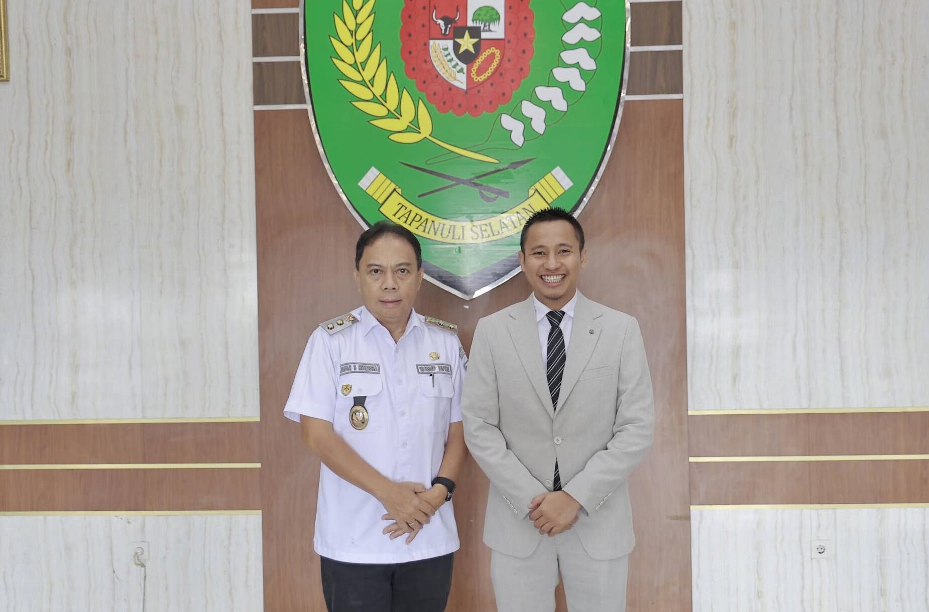 Gelar Seminar Nasional, Syafii Efendi Dorong Guru Tapsel Kuasai Public Speaking